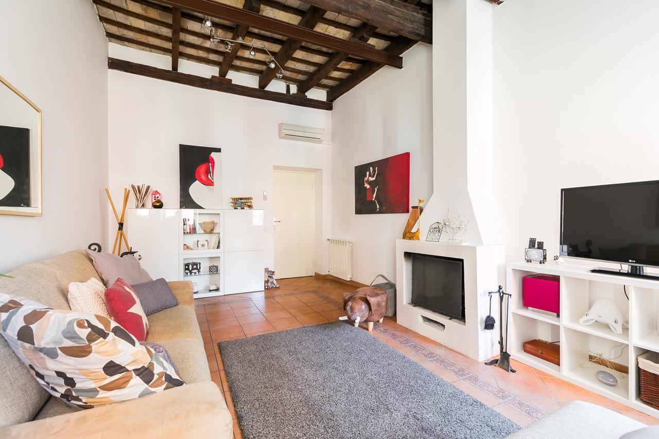 Di 67 M² Con 1 *